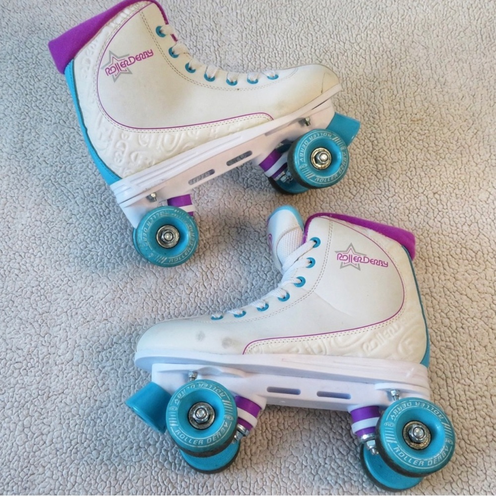 Roller Derby 8 Women’s Roller Star 600 Quad Skates